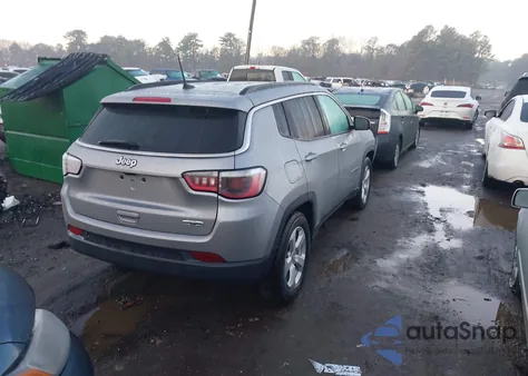 2021 Jeep Compass Latitude Fwd z USA, uszkodzony, nr VIN 3C4NJCBB3MT509947